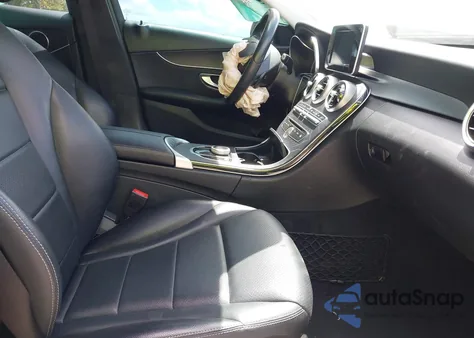 2017 Mercedes-Benz C 300 Luxury/Sport из США, поврежденный, VIN 55SWF4JB4HU206451